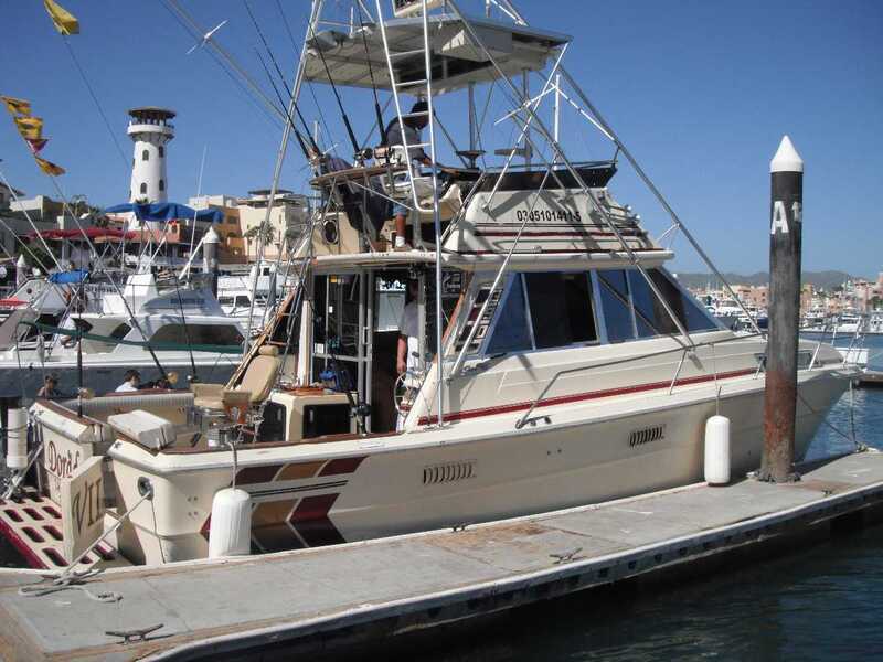 Fiesta Sportfishing Cabo Fishing Charter on 40 ft Sea Ray "El Dorado VII"